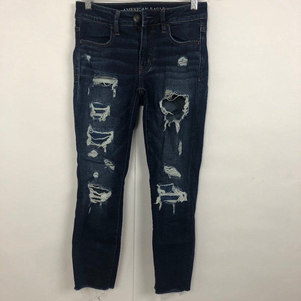 American Eagle Super Stretch Ripped Jeans Size 2R